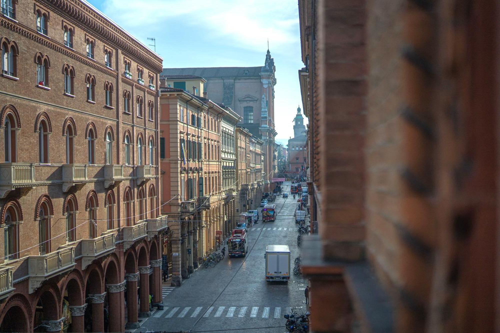 Suite In The Center Of Bologna Luaran gambar