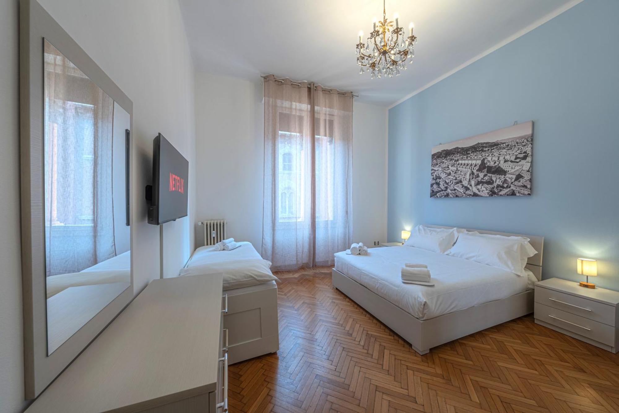 Suite In The Center Of Bologna Luaran gambar