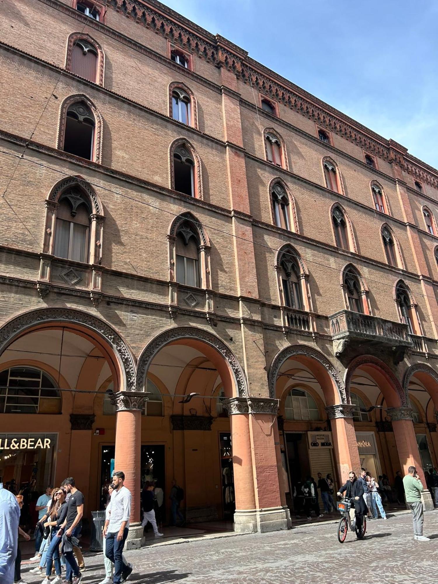 Suite In The Center Of Bologna Luaran gambar